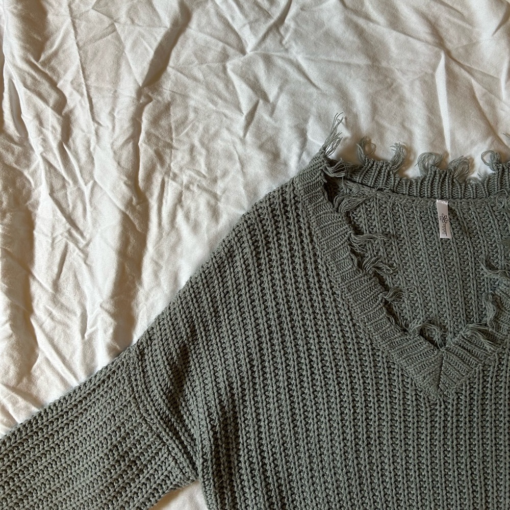 Daisies Distressed Sweater SOLD